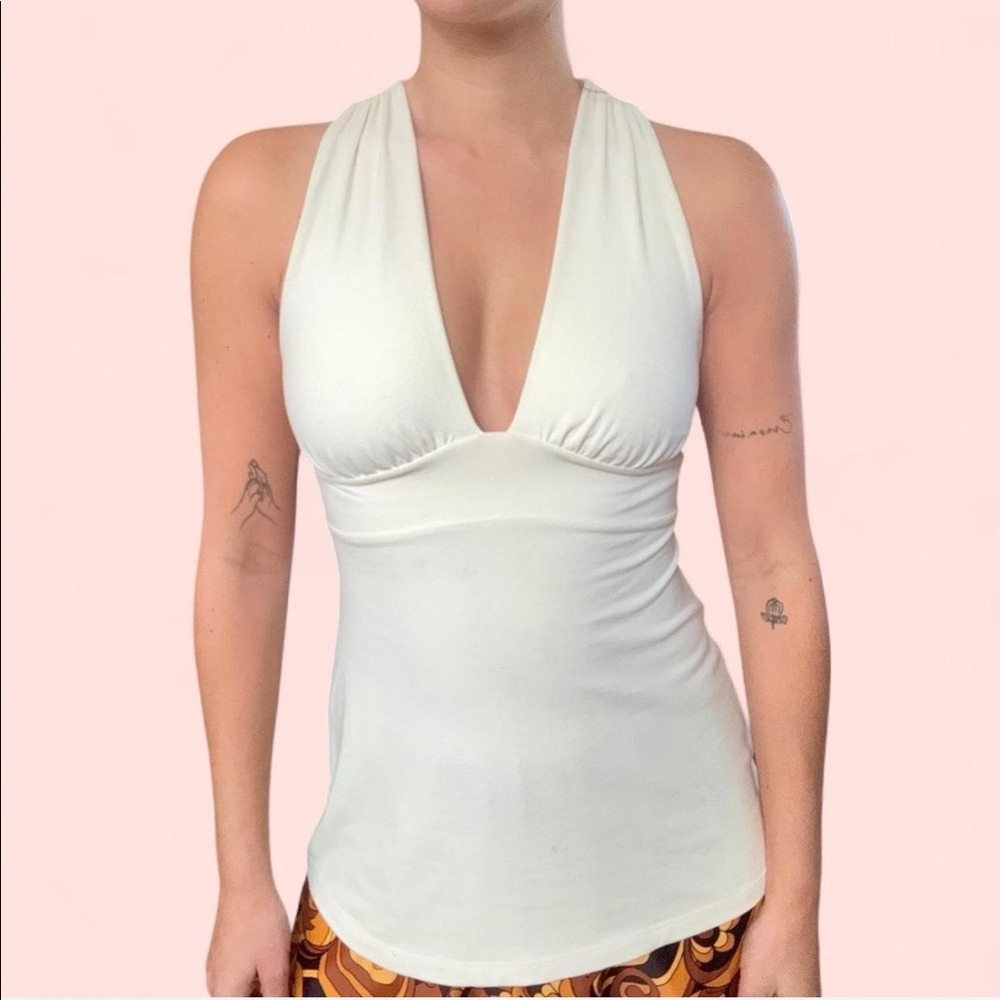 Susana Monaco white stretch v-neck top.